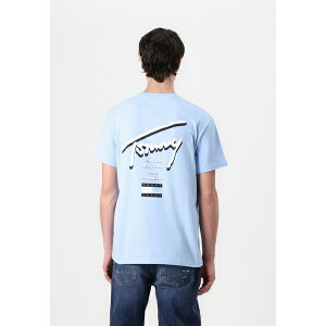 g~[qtBK[ Y T_ V[Y SIGNATURE CITY TEE UNISEX - Print T-shirt - light powdery blue