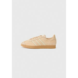 AfB_XIWiX fB[X Xj[J[ V[Y GAZELLE - Trainers - halo blush/cream white/gum