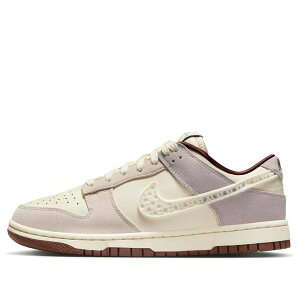 Nike �i�C�L ���f�B�[�X �X�j�[�J�[ �y(WMNS) Nike Dunk Low 'Crochet Swoosh' IH7353-010�z �T�C�Y US_6.5(23.5cm)