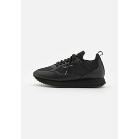 カルバンクライン メンズ サンダル シューズ TOP LACE UP - Trainers - triple black