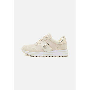 ^}X fB[X Xj[J[ V[Y Trainers - ivory