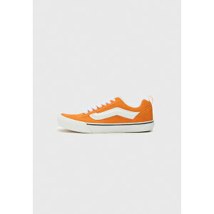 �o���Y ���f�B�[�X �X�j�[�J�[ �V���[�Y KNU SKOOL UNISEX - Skate shoes - neon orange