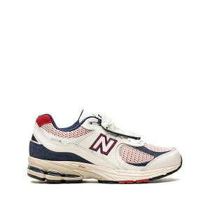 �j���[�o�����X ���f�B�[�X �X�j�[�J�[ �V���[�Y 2002r sea salt/team red sneakers White