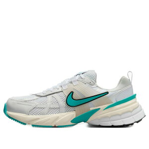 Nike �i�C�L ���f�B�[�X �X�j�[�J�[ �y(WMNS) Nike V2K Run 'White Dusty Cactus' FD0736-105�z �T�C�Y US_5(22.0cm)