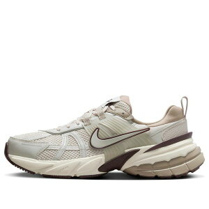 Nike �i�C�L ���f�B�[�X �X�j�[�J�[ �y(WMNS) Nike V2K Run 'Light Greenish Brown Khaki Earth Light Bone' FD0736-103�z �T�C�Y US_W_13.5