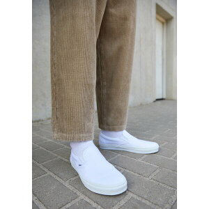バンズ レディース スリッポン・ローファー シューズ UA CLASSIC SLIP-ON - Slip-ons - true white