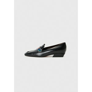 ~b\[j fB[X Xb|E[t@[ V[Y DIANA - Slip-ons - black