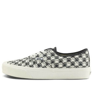 Vans �o���Y �����Y �X�j�[�J�[ �yVans Classic Checkerboard Slip-On Shoe 'Black White' VN000BVWKIG�z �T�C�Y US_6(24.0cm)