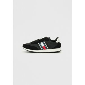 g~[qtBK[ Y Xj[J[ V[Y CLASSIC - Trainers - black