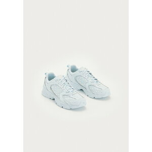 j[oX fB[X Xj[J[ V[Y U530 POLKA DOT - Trainers - blue