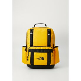 ノースフェイス レディース バックパック・リュックサック バッグ BASE CAMP DAYPACK UNISEX - Rucksack - summit gold/black