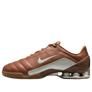Nike �i�C�L ���f�B�[�X �X�j�[�J�[ �y(WMNS) Nike Total 90 Shox Magia 'Pecan Metallic Silver' IO9300-200�z �T�C�Y US_5(22.0cm)