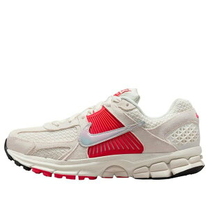 Nike �i�C�L ���f�B�[�X �X�j�[�J�[ �y(WMNS) Nike Zoom Vomero 5 'Siren Red' HF5072-133�z �T�C�Y US_8(25.0cm)