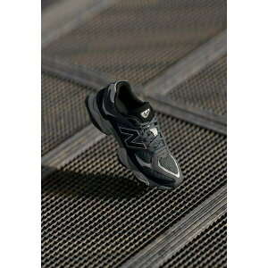 �j���[�o�����X �����Y �X�j�[�J�[ �V���[�Y U9060 UNISEX - Trainers - black