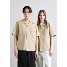 マルタンマルジェラ レディース シャツ トップス SHORT SLEEVED UNISEX - Button-down blouse - sand beige