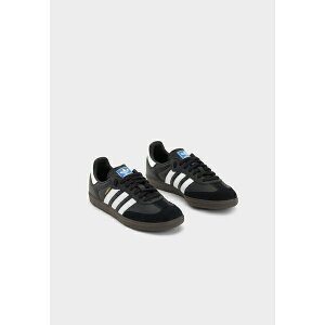 AfB_XIWiX fB[X Xj[J[ V[Y SAMBA OG UNISEX - Trainers - cblack/ftwwht/gum5