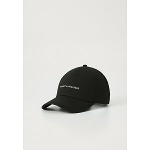 g~[ qtBK[ Y Xq ANZT[ FOUNDATION 6 PANEL - Cap - black