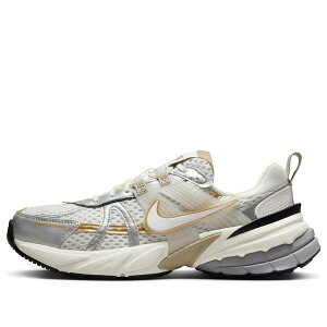 Nike �i�C�L ���f�B�[�X �X�j�[�J�[ �y(WMNS) Nike V2K Run 'Khaki Metallic Silver' HJ7245-100�z �T�C�Y US_W_14