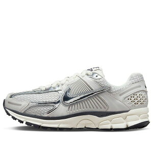 Nike �i�C�L ���f�B�[�X �X�j�[�J�[ Photon Dust/Chrome/Gridiron/Sail �y(WMNS) Nike Air Zoom Vomero 5 'Photon Dust Metallic Silver' FD0884-025�z �T�C�Y US_W_13