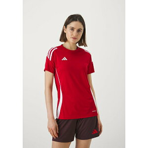 アディダス レディース フィットネス スポーツ FORTORE 23 - Sports T-shirt - team power red 2/white