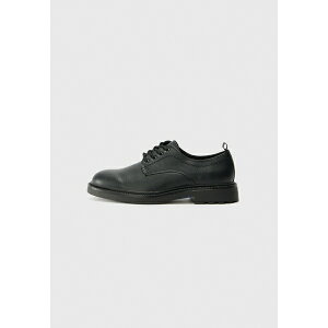 sA  Y T_ V[Y Smart lace-ups - black