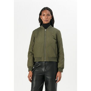 g eC[ fj fB[X WPbgu] AE^[ QUILTED BOMBER - Bomber Jacket - grape leaf green