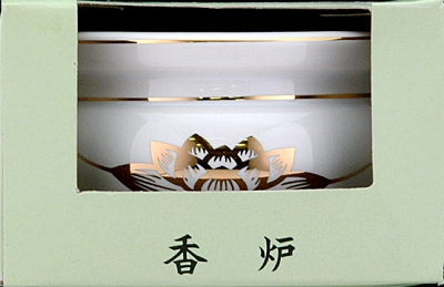 白磁に金の蓮をあしらった定番デザインの陶器製3寸香炉 毎日ご先祖様に使う仏具 仏器 使いやすさ 買い物 現品 シンプルさにこだわった日本香堂 日本香堂 香炉 陶器 4904872180845