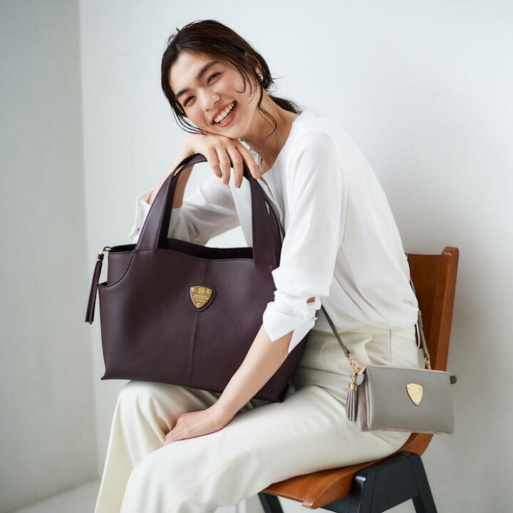 アタオ ファンクビー Funcvy グレージュ A4