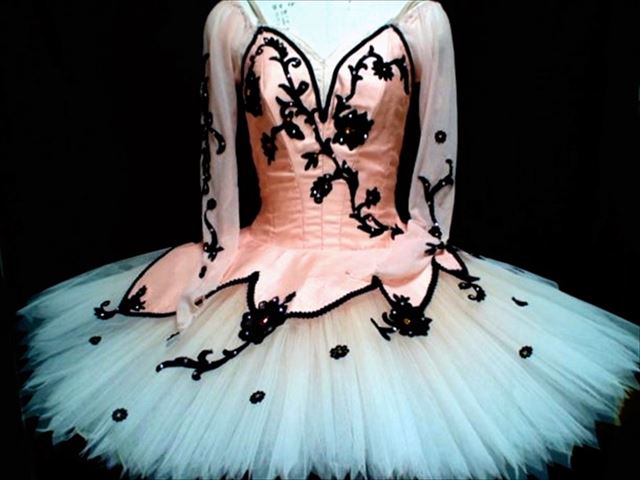 楽天市場】バレエ衣装オーダー ７３ クラシックチュチュ : バレエ衣装のアトリエウーノ