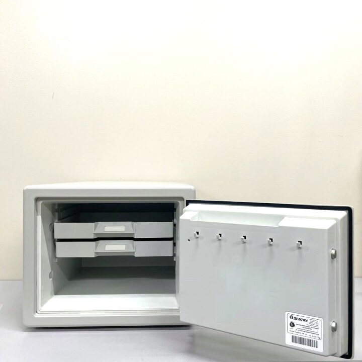 楽天市場】セントリー 電子ロック耐火保管庫 W0809 ファイアーセーフ 