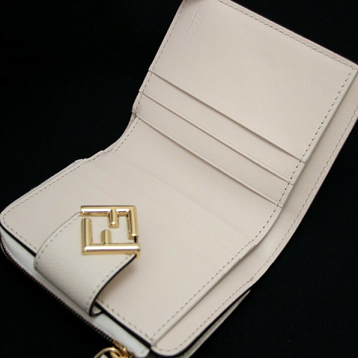 楽天市場】フェンディ FENDI FFダイヤモンド 二つ折りコンパクト財布 