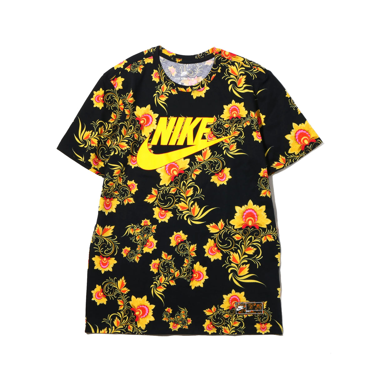 black red and yellow nike shirt