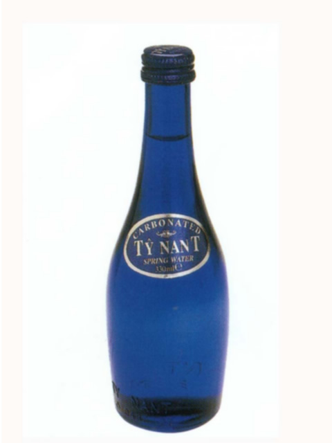 青色のガラスボトルが美しい英国を代表するミネラルウォーター ティナント（TY NANT） カーボネイト 発泡炭酸水 グラス(ビン) 1ケース（330ml×24本） [硬度102.3/中硬水/イギリス産]