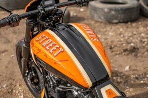 Avenger ガスタンクカバー&コンソールキット 未塗装ゲルコート仕上げ 2018年以降FXBB/S、FXBR/S、FXST