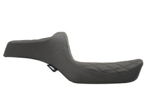 PREDATOR III �V�[�g�F1982�`03�N�X�|�[�c�X�^�[/BLACK THREAD