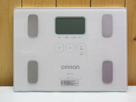 【中古】　オムロン　体重体組成計　HBF-912　カラダスキャン　ピンク　　　　　OMRON　体重計　体組成計　健康管理　　　　　体脂肪　内臓脂肪　ガラス仕様　A4サイズ