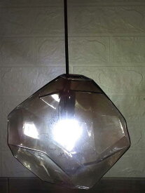 【未使用品】ガラス製 LEDペンダントライト ブラウン クリアカラー 吊り下げ照明 照明 ライト ランプ 電灯 カッティング ジュエリー インテリア