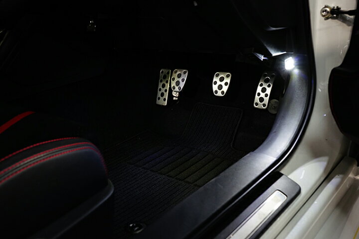 楽天市場 Ledカーテシランプ2個1セットトヨタ Gr86 型式 Zn8 年式 R3 10 専用前席2個セットledは8色から選択可能しっかり足元照らすカーテシランプドアランプ フットランプ St ａｘｉｓ ｐａｒｔｓ