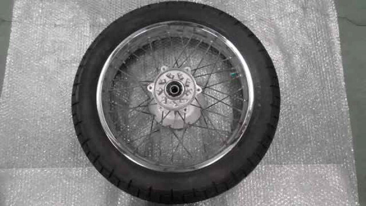 楽天市場】バイクパーツ エストレヤ BJ250A の リアホイール タイヤ付 