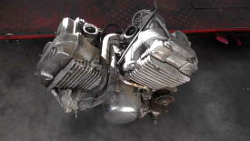 バイクパーツ　V-TWIN マグナ　MC29-1014xxx　の　エンジン *1669354438　【中古】【送料込】