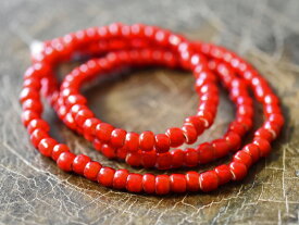 【2512】ANTIQUEホワイトハーツやや濃いめの赤筒型ビーズ一連A（Φ5.5mm）【とんぼ玉】【アンティークビーズ】【ビーズ】【パーツ】【antiquebeads】【beads】【antique】【骨董】【インディアンジュエリー】【ホワイトハート】【送料無料】