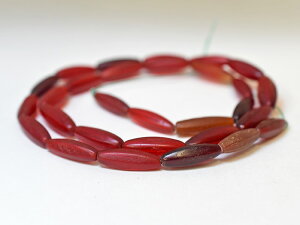 【2212】ANTIQUEボヘミア赤半透明6角棒状ビーズ一連A1【とんぼ玉】【トンボ玉】【アンティークビーズ】【ビーズ】【パーツ】【チェコ】【antiquebeads】【beads】【ボヘミア】