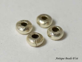 【1807】カレンシルバー円形ディスクビーズ4個セットHΦ5.5mm【とんぼ玉】【ホワイトハート】【ビーズ】【パーツ】【とんぼ玉】【インディアンジュエリー】【シルバービーズ】【ハンドメイド】【銀】【Silver925】