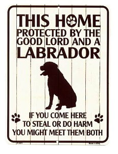 ���u���h�[�� �G�� PROTECTED BY THE GOOD LORD AND A LABRADOR ���XS�T�C�Y �A�����J���u���L�Ŕ� �A�����J �u���L�Ŕ� �A�����J���G�� �G�� �T�C���v���[�g �y�b�g �� ���� �Ŕ� ������� �J�t�F �o�[ 
