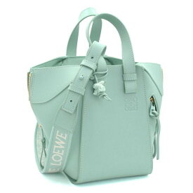 [返品OK] ロエベ ハンモックバッグ コンパクト A538H13X02 9514 サテンカーフ ライトブルー うさぎ ショルダーバッグ ハンドバッグ 【中古】【送料無料】