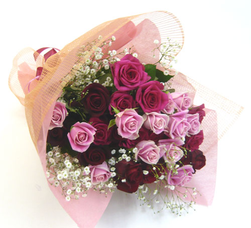 送料無料 新品 ピンクバラの豪華な花束 バラの花束 ピンク 赤バラ カスミ草 花束 ブーケl 総社市 Ambrosial Webshop Ms De