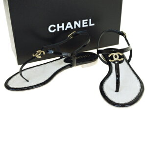 【中古】 訳あり 未使用 シャネル CHANEL サンダル 靴 ココマーク ブラック エナメル レディース 36C 23cm 保存箱付き 32BK629