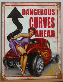アメリカン ブリキ看板 ピンナップガール Dangerous Curves ahead サイズ：W31.6cmxH41.5cm【新品】