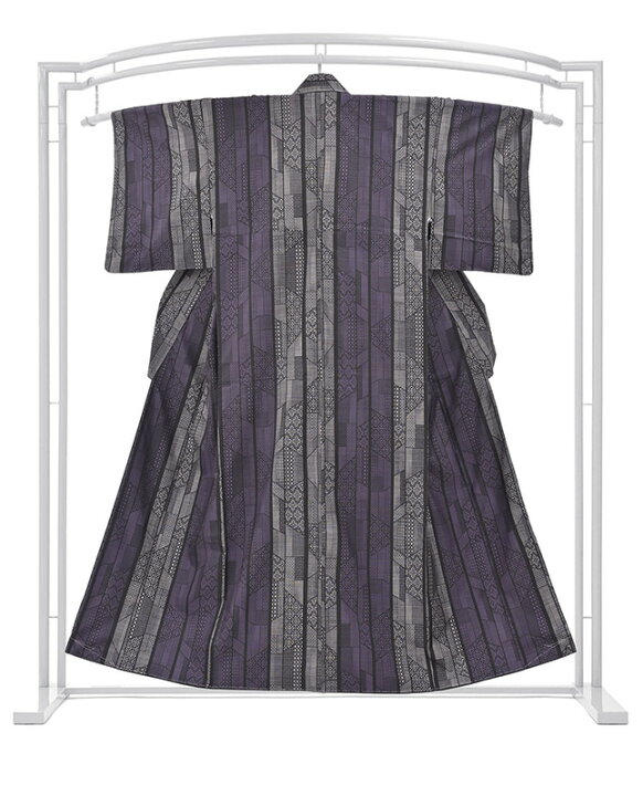 楽天市場】着物だいやす 535□本場大島紬□飾り縞文 黒×紫 9マルキ 