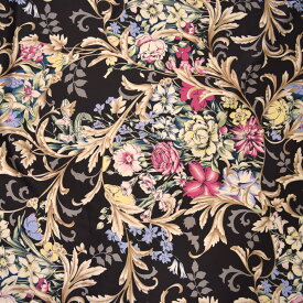 【即納】生地 柄 花柄サテン生地 (116cm巾x2mカット済)柄 生地 布 手芸 生地 おしゃれ パーテーション 総柄 プリント生地 小物生地 マルチカバー インテリア生地 衣装生地 黒 紺 LE201149 [M便 2/3] kn